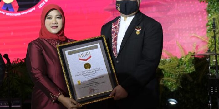 SEWINDU PENGABDIAN PROF. HAULA ROSDIANA, PEREMPUAN PERTAMA GURU BESAR ILMU KEBIJAKAN PERPAJAKAN (1)